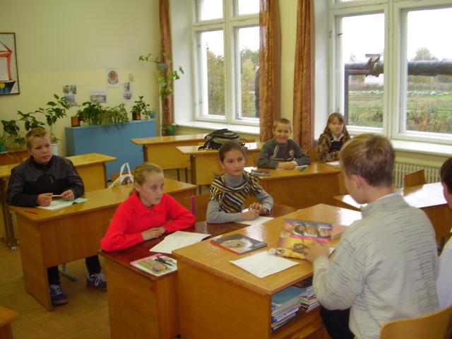 Учитель-дублёр ученик 9 класса Скорняков Антон