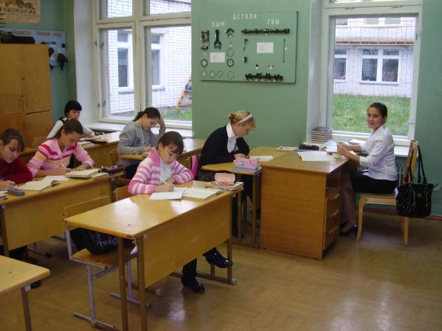 Учитель-дублёр ученица 9 класса Иванова Екатерина