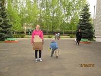 Воспитанники ДОУ вместе со своими родителями спешат принять участие в акции по сбору вторичного сырья "День Плюшкина"